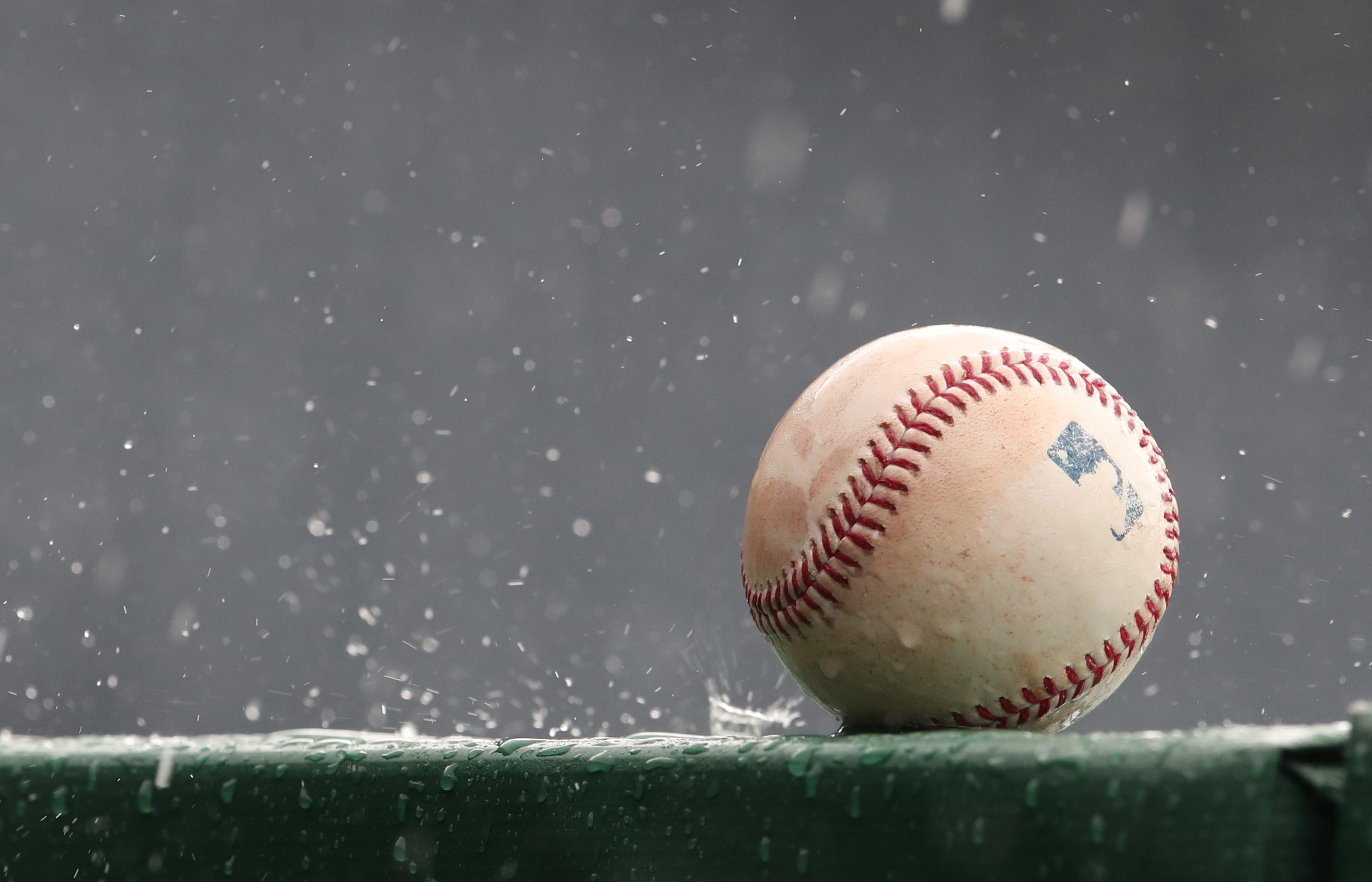 Mets-Pirates enduring second rain delay during Saturday's game