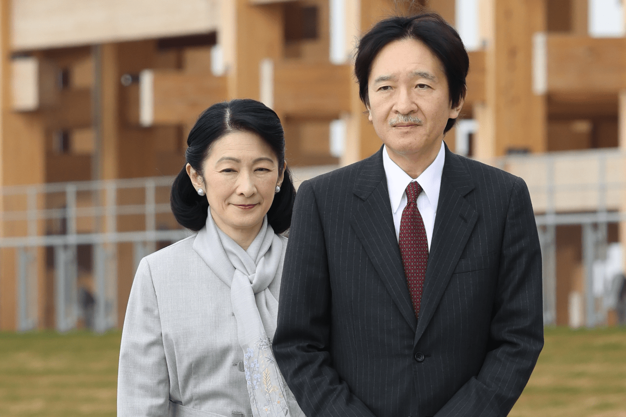 週刊読売　臨時増刊　おめでとう！礼宮さま、紀子さま おめでとう! 礼宮さま、紀子さま 1990年7月16日号 - メルカリ