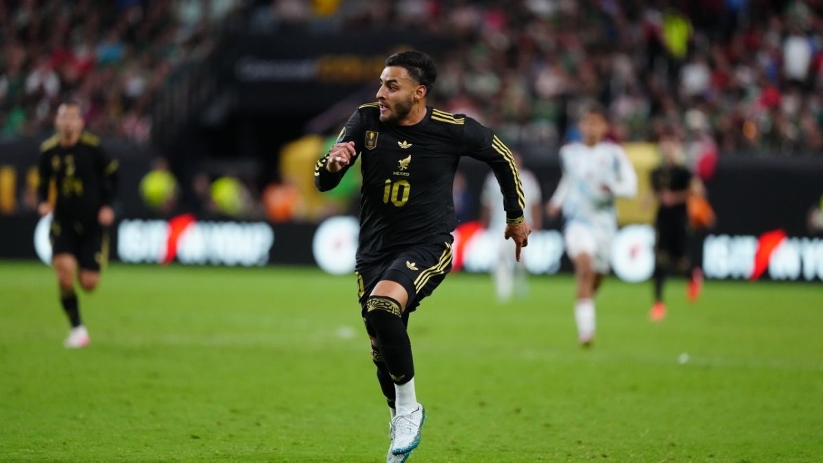 México vence a Arabia y clasifica a semifinales de la Copa Oro