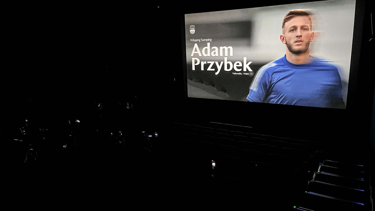 Bojan Hodak Buka Suara soal Alasan Adam Przybek Tak Main di Persib Bandung Musim Ini