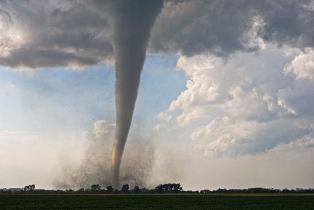 Severe weather and tornado threats expected across more than 10 states Sunday<br><br>