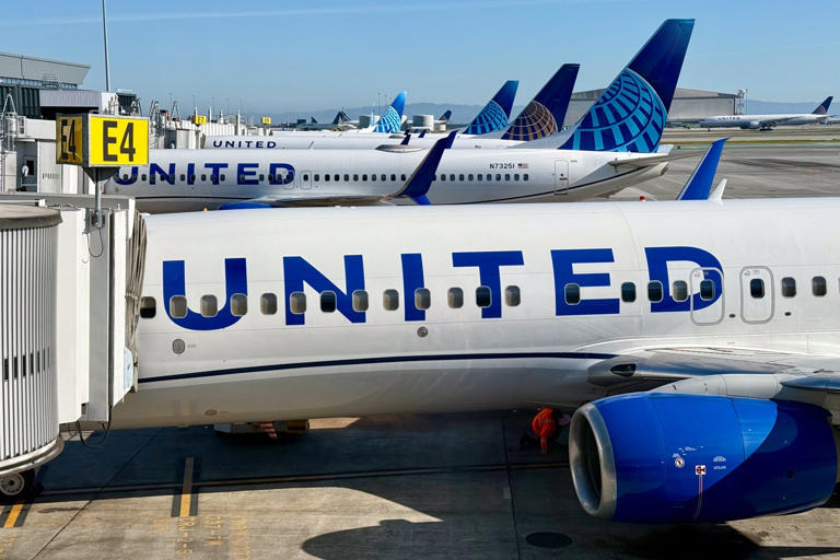 United Airlines MileagePlus: Guide to earning and redeeming miles ...