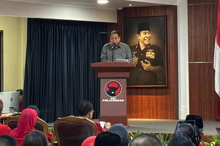 Hakim MK Arief Hidayat di Sekolah Partai DPP PDIP, Lenteng Agung, Jakarta Selatan pada Senin (30/6/2025). Foto: Abid Raihan/kumparan