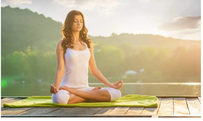 5 Yoga poses that strengthen the heart