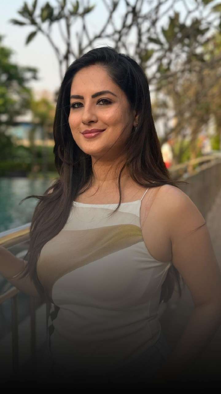 Unveiling The Life Of Christine Ouzounian: A Journey Through Fame And Controversy