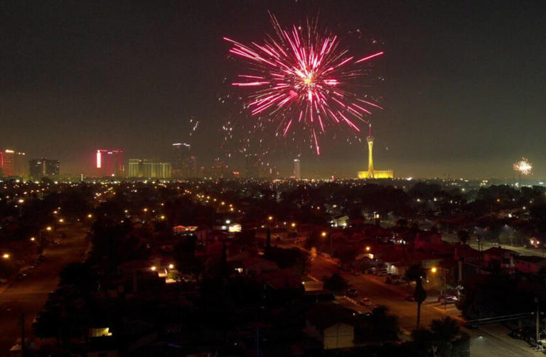 fireworks on fourth of july in vegas