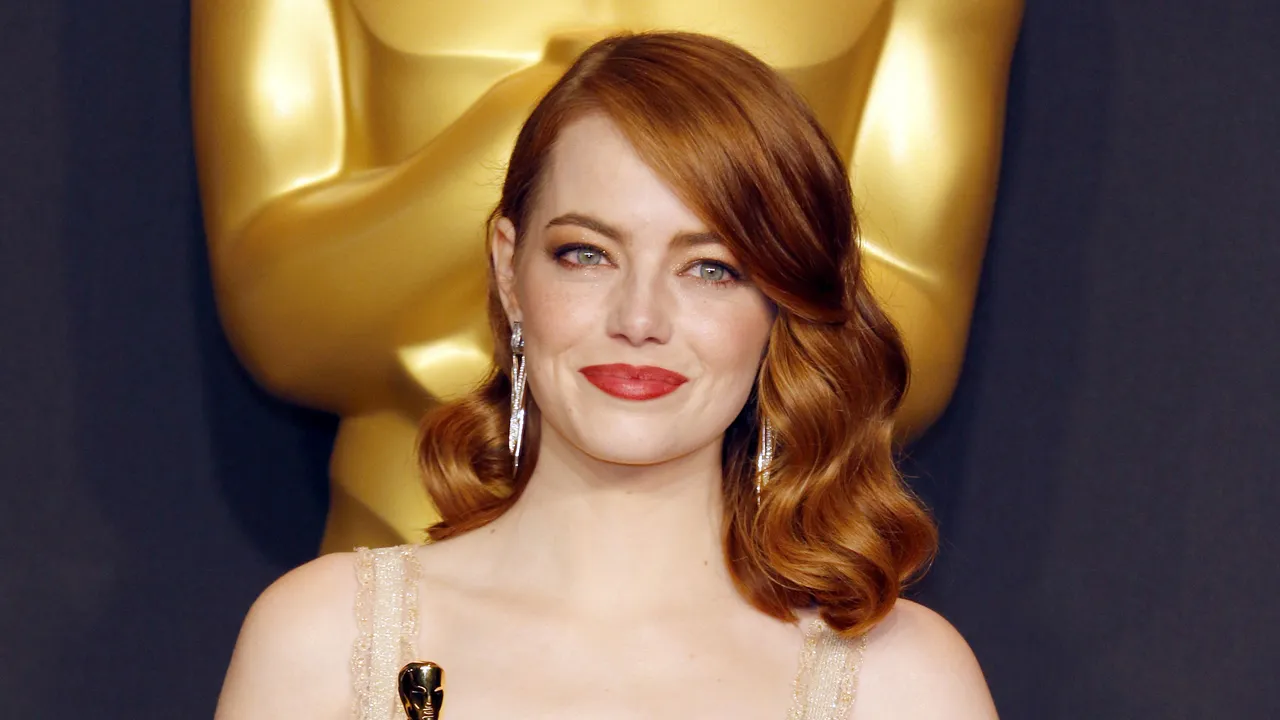 Yorgos Lanthimos Bugonia Trailer Shows Emma Stone At The Center Of A 