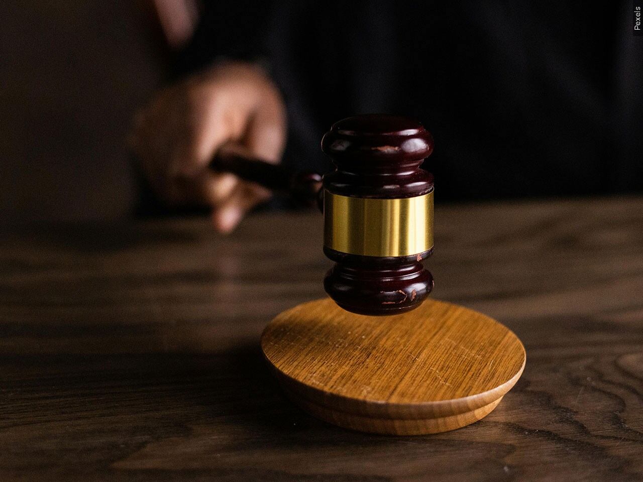 Former Federal Corrections Officer Has Been Sentenced For Smuggling