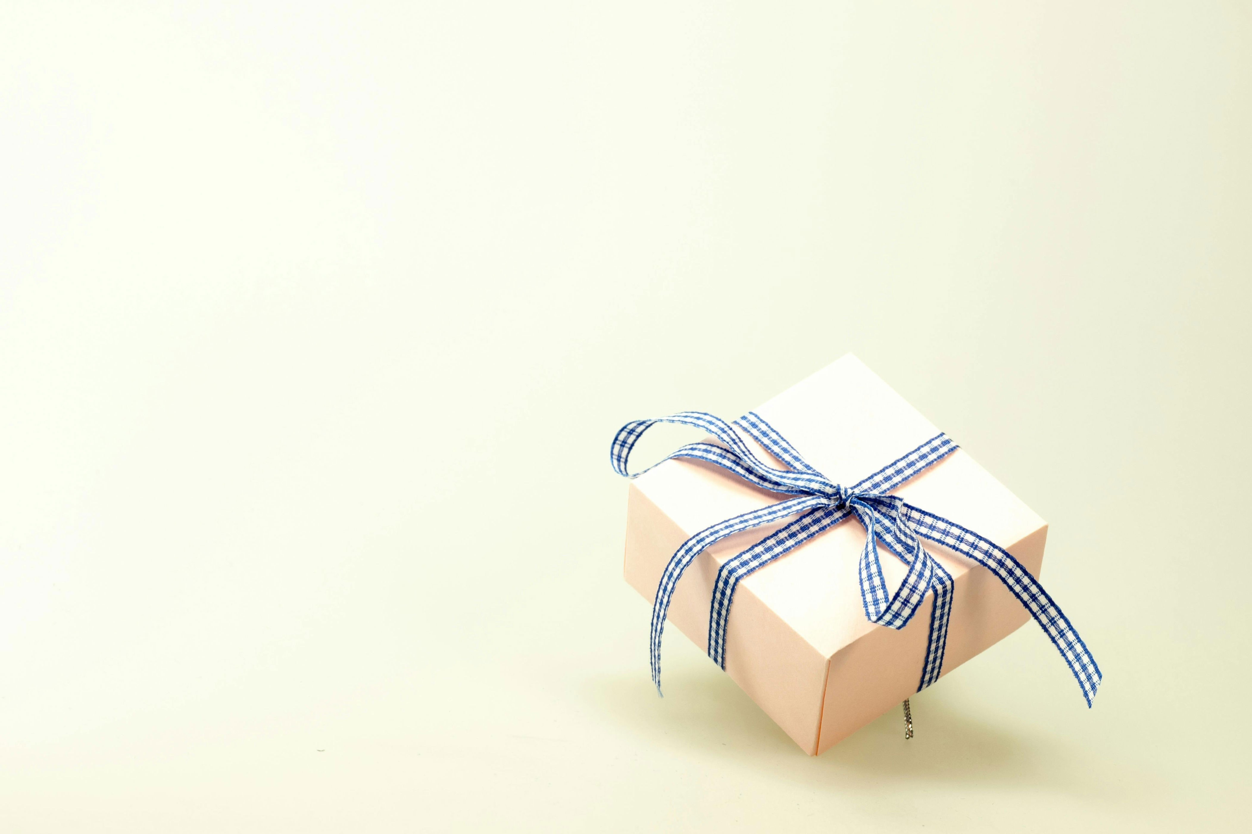 Cost of shipping packages to increase this holiday season, USPS says