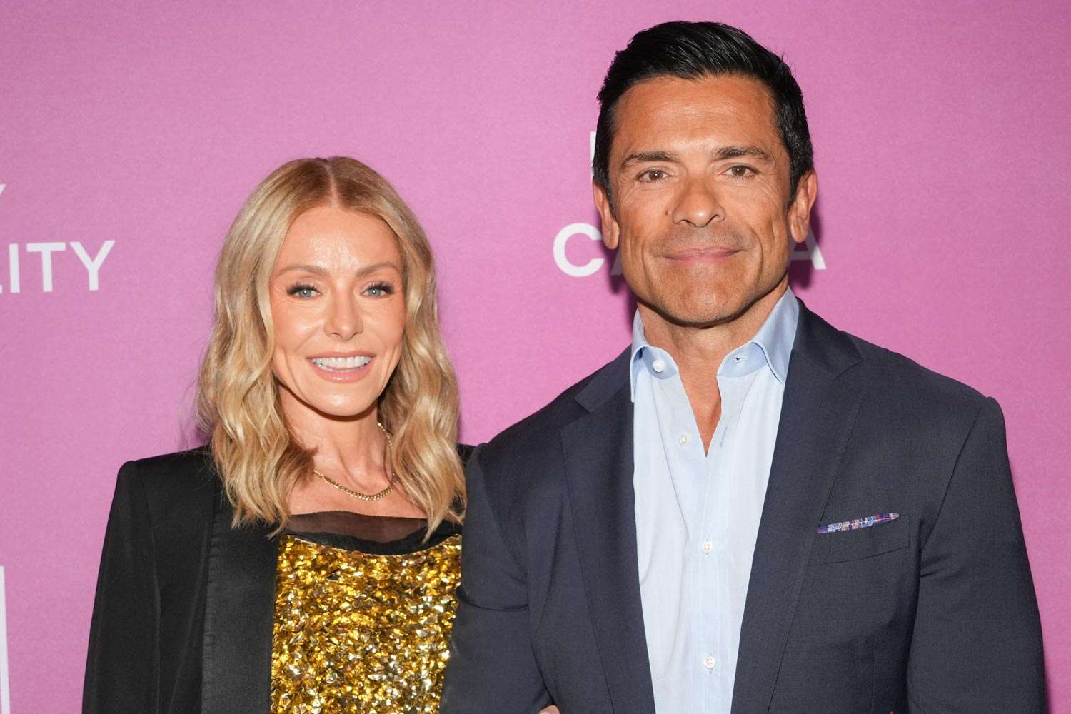 Kelly Ripa says she resents that husband Mark Consuelos doesn't age