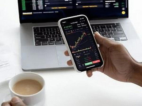 are the stock markets open on july 4th
