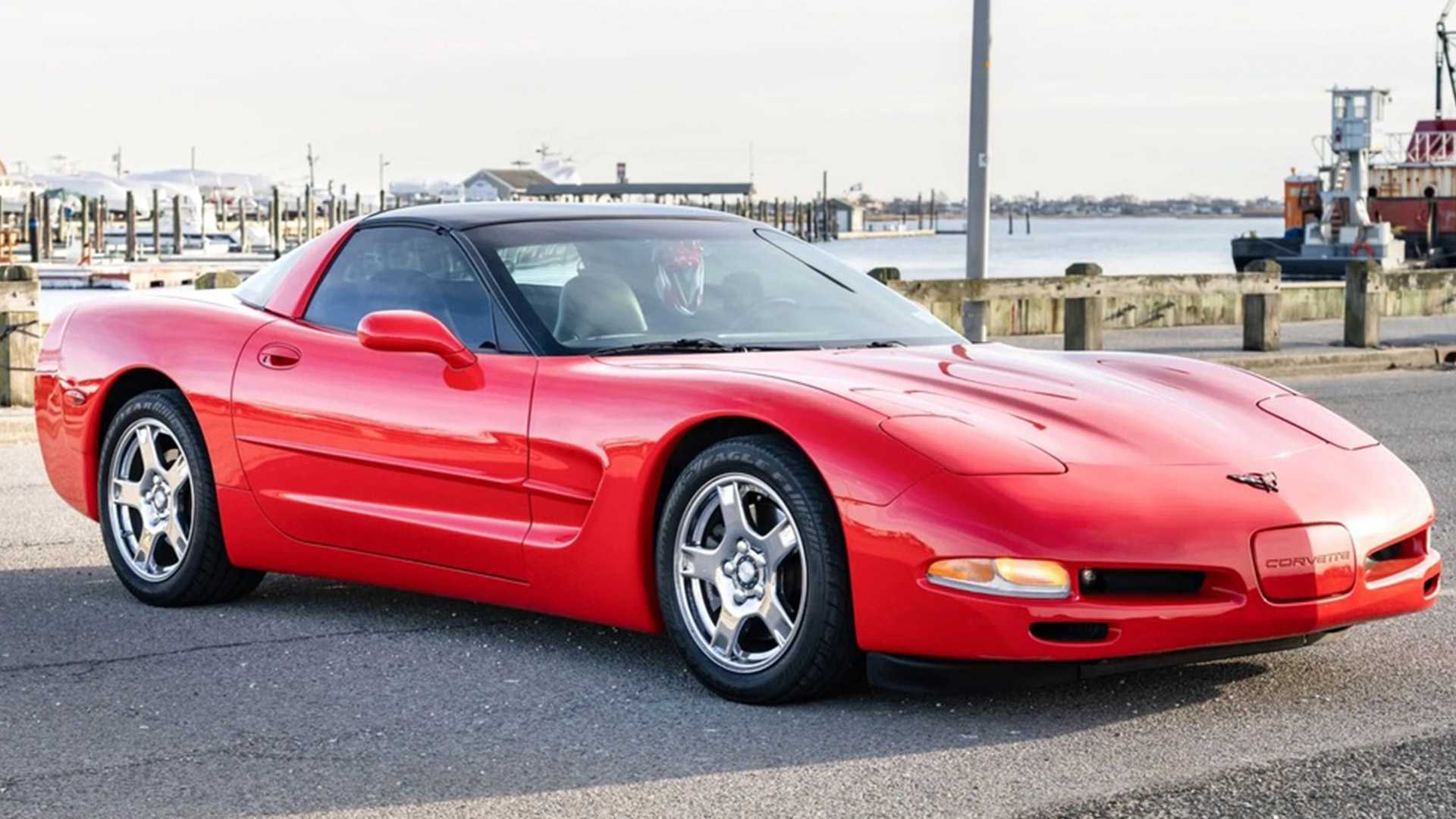 1997 Chevrolet C5 Corvette Front Three Quarter