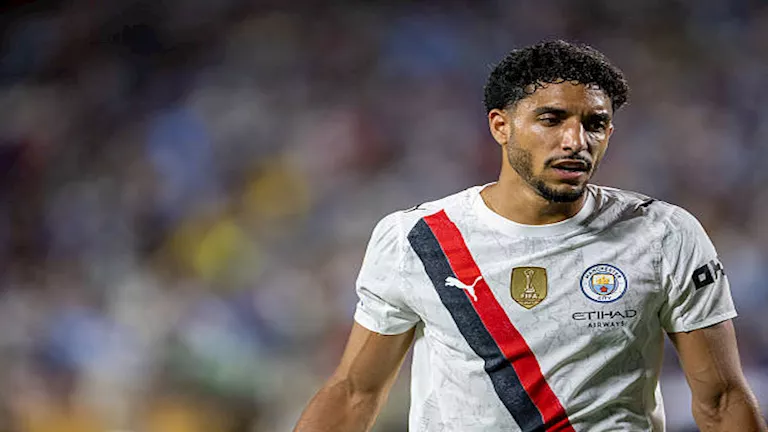 عمر مرموش لاعب مانشستر سيتي من مباراة الهلال