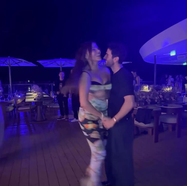 Sofia Vergara gets cozy with Douglas Chabbott, fueling romance rumors