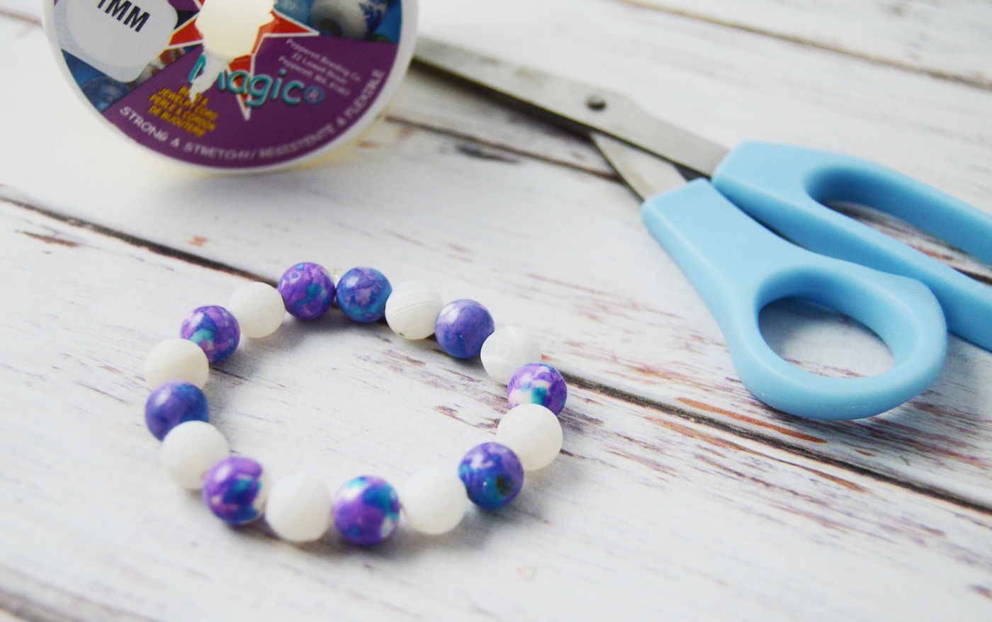 How to make stretchy beaded bracelets that actually last