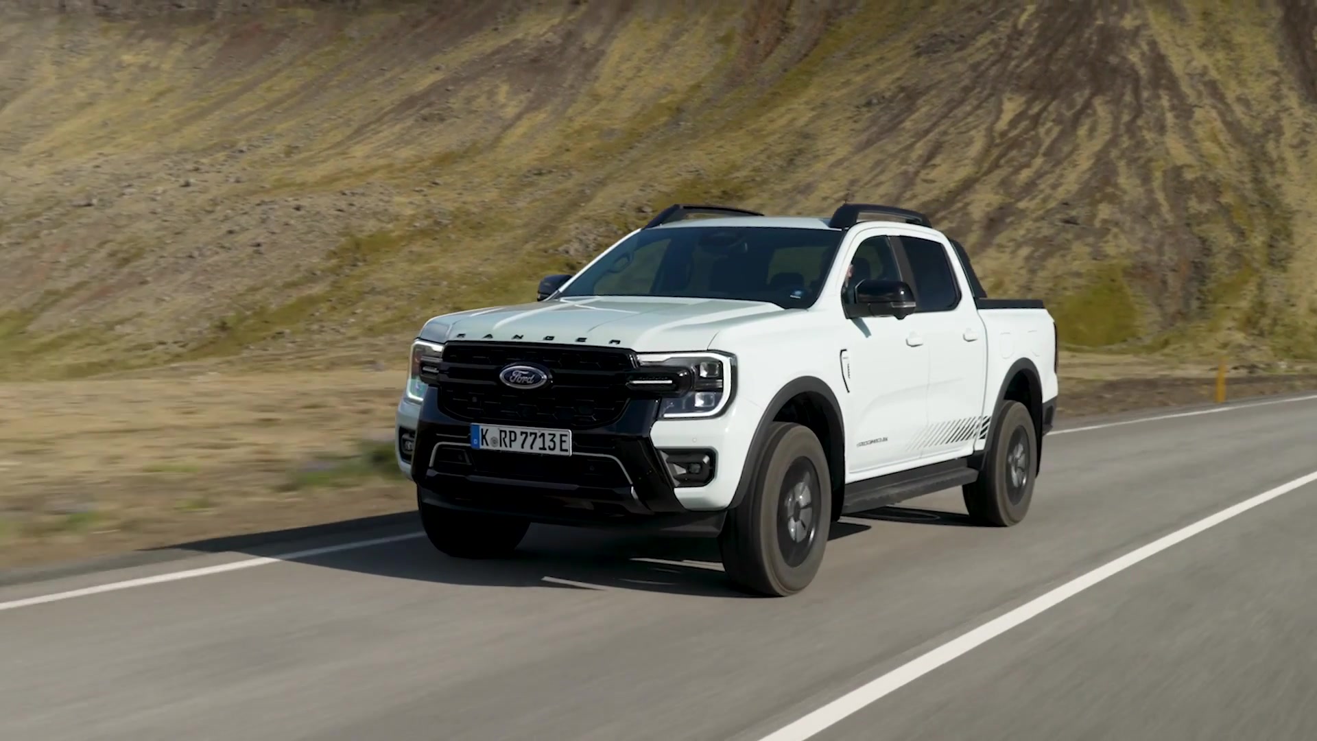 Ford Ranger Plug-in Hybrid Stormtrak Double Cab in Chill Grey Driving Video