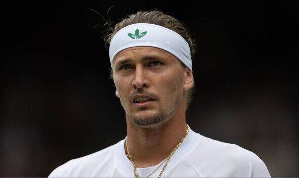 Alexander Zverev 'feels very lonely' and considers therapy after ...