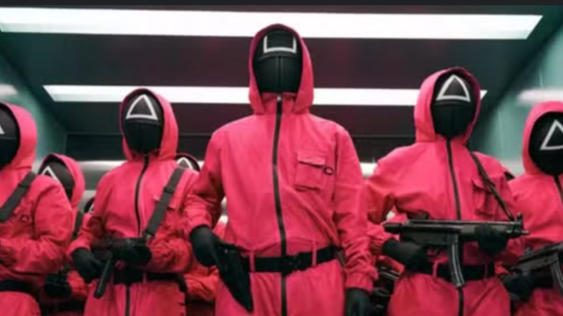 イカゲーム 三角お面　早い者勝ち イカゲーム お面 仮面 三角 - メルカリ