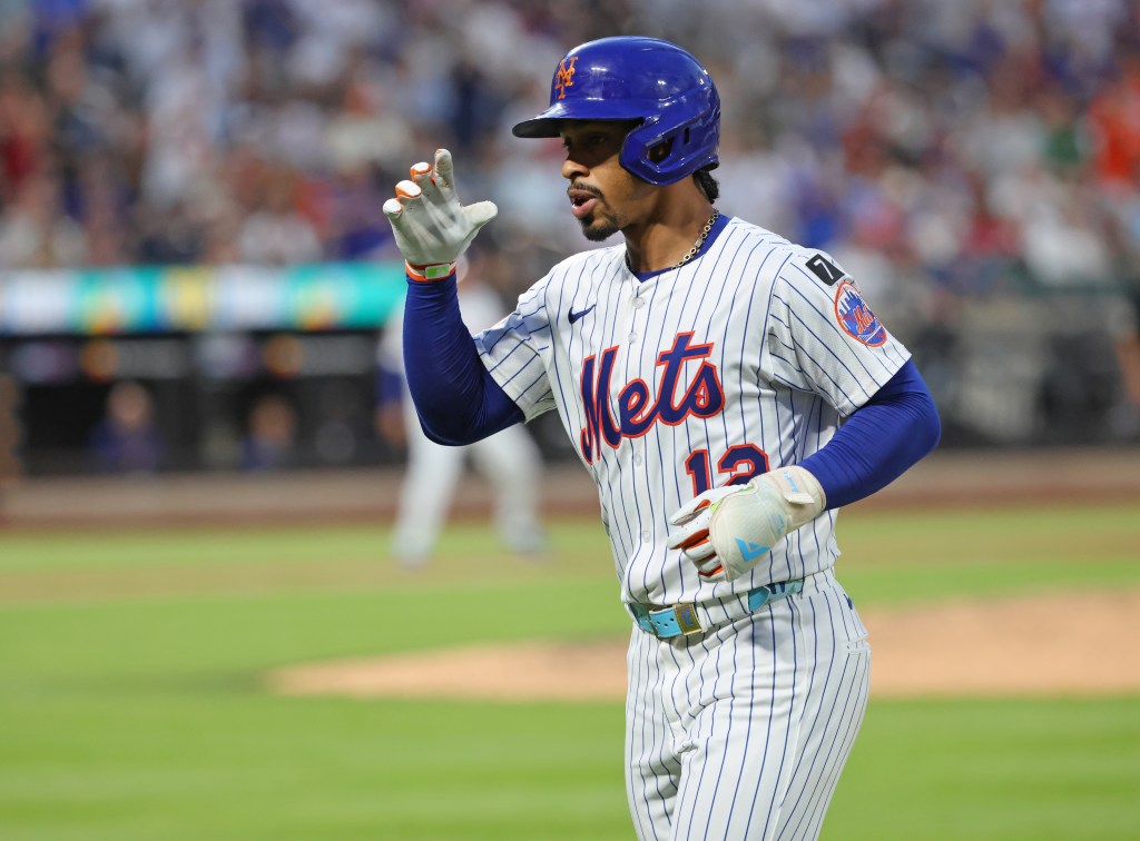 Francisco Lindor batting for the New York Mets.