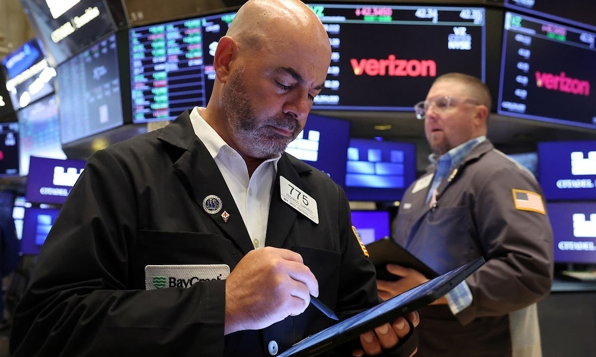 Saham AS menyentuh rekor tertinggi berkat kesepakatan perdagangan Vietnam, saham teknologi
