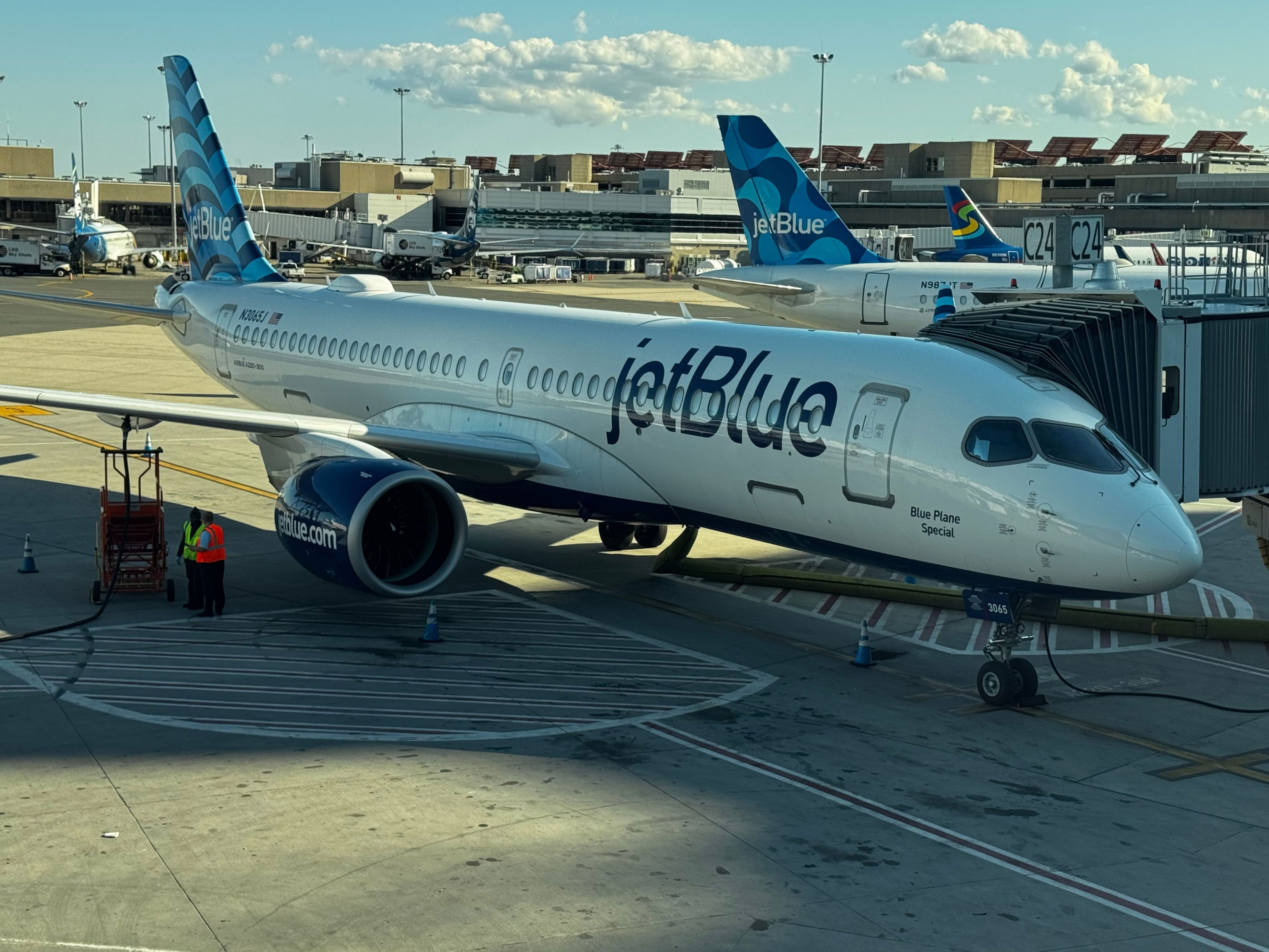 Buy JetBlue tiles toward elite status with up to a 30% discount [until ...