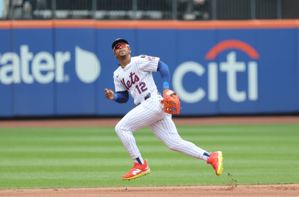 Francisco Lindor in action for the New York Mets.