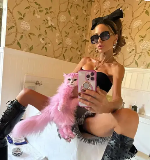 1-kate-beckinsale-instagram-photos-5