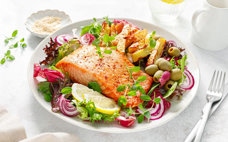 A Mediterranean diet has an anti-inflammatory effect - YelenaYemchuk