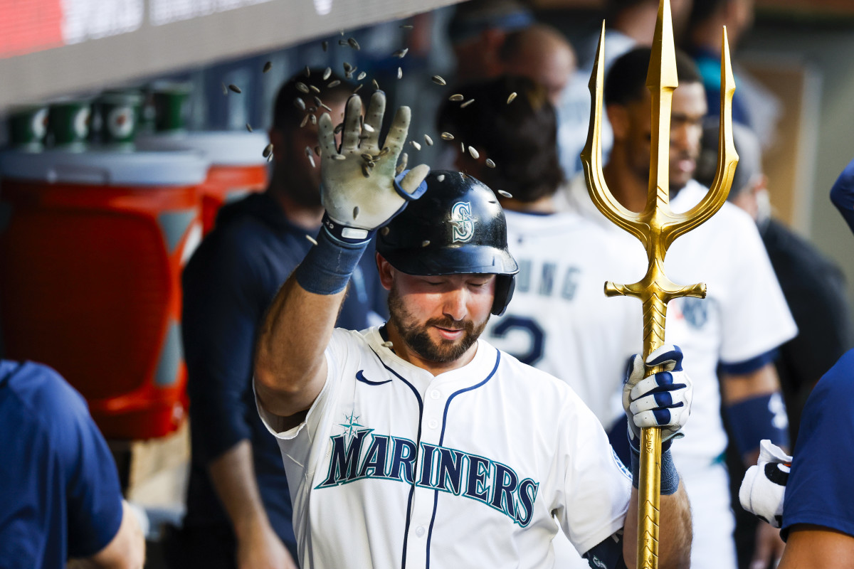 Cal Raleigh Emerging as AL MVP Contender Amid Historic Season