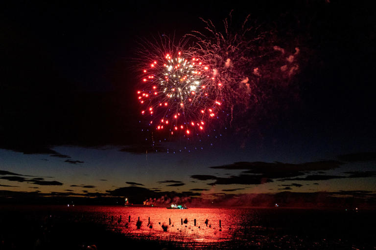 fourth of july fireworks half moon bay