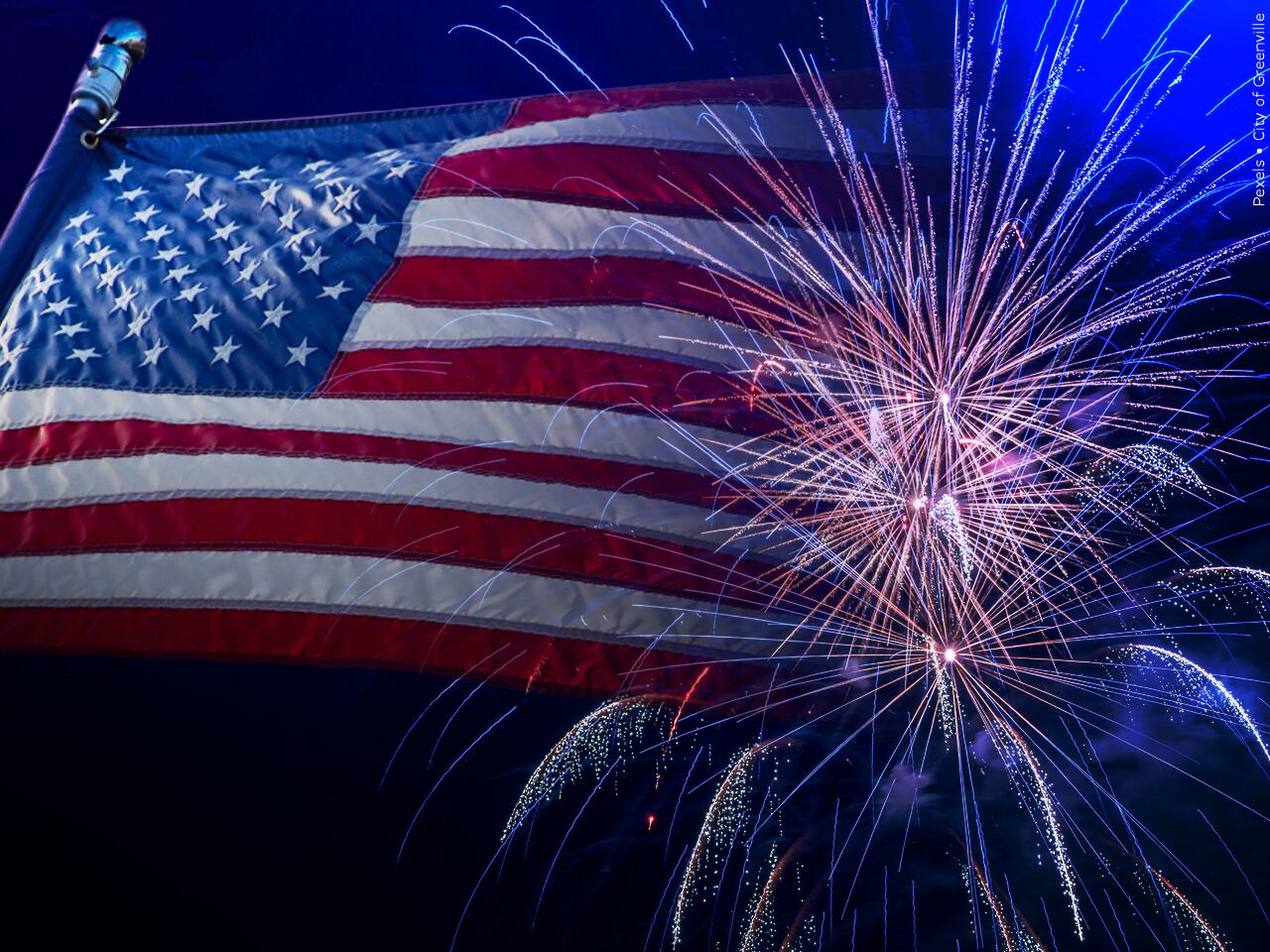 staples hours on july 4