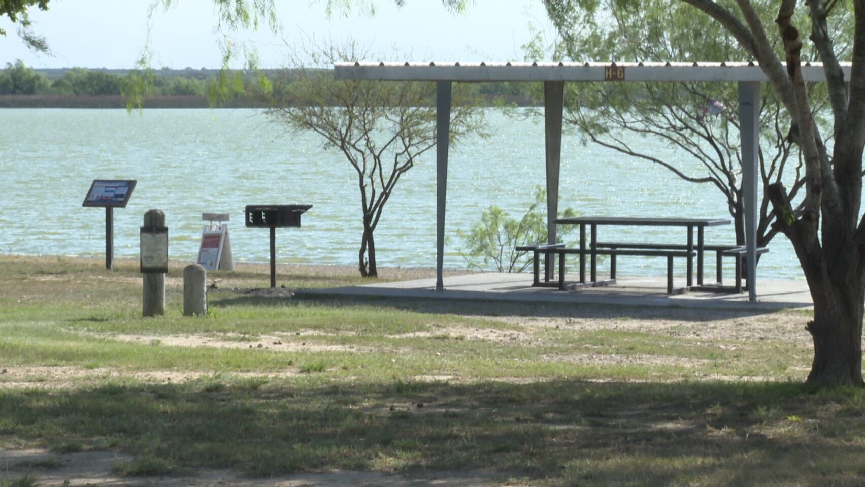 Emergency crews respond to possible drowning at Lake Casa Blanca