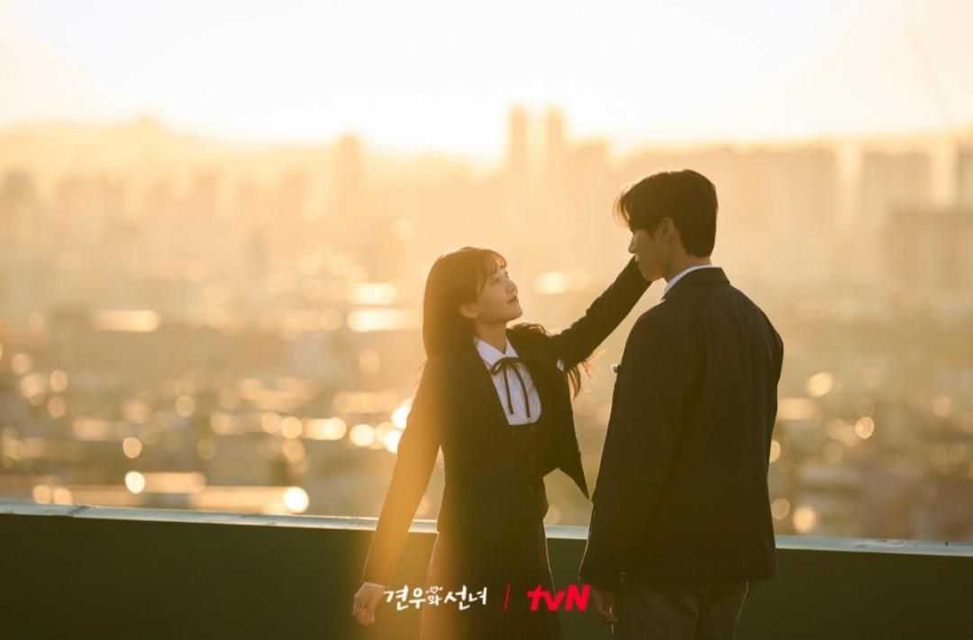 3 Ways Seong A Helps Gyeon Woo Out of Despair in Head Over Heels