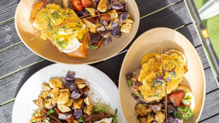 what restaurants will be open on the 4th of july