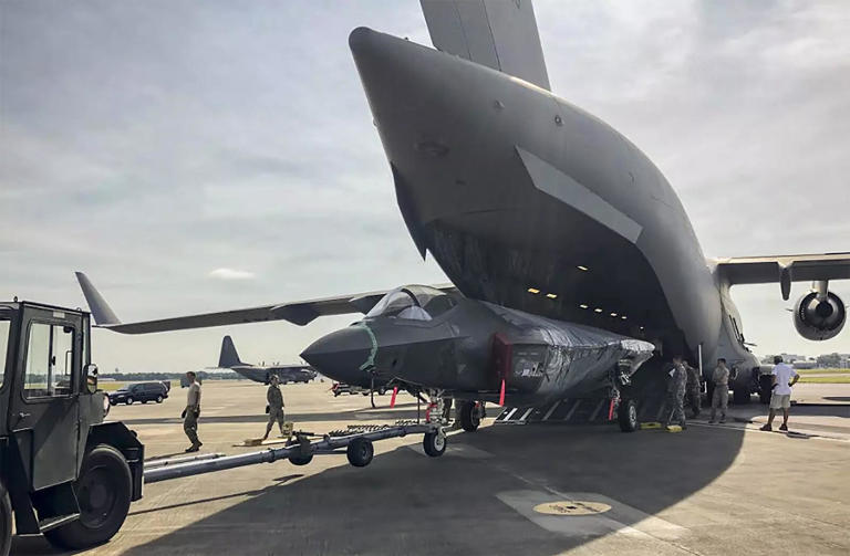 'Tukde-Tukde': Stuck F-35B fighter jet in Kerala to be now flown back into pieces as 40-member engineering team fails to repair