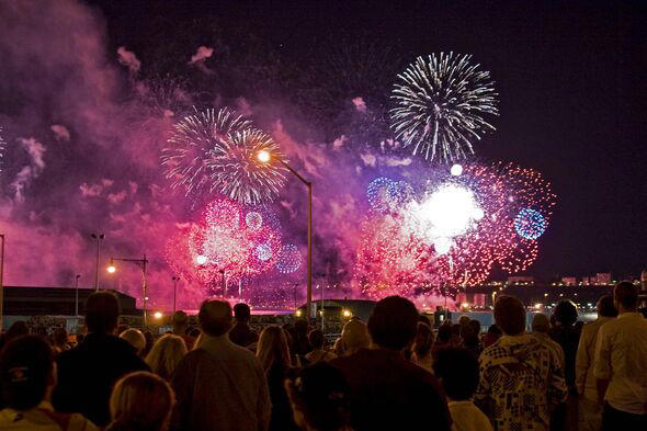where to see fireworks nyc 4th of july