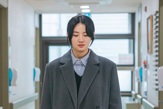 5 Identity Clues of Se Hyun from the Beginning of the Episode Hunter with a Scalpel