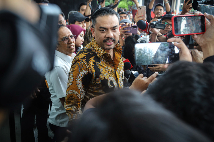 Menteri Usaha Mikro, Kecil, dan Menengah (UMKM) Maman Abdurrahman tiba di kantor KPK RI, Jakarta, Jumat (4/7/2025). Foto: Iqbal Firdaus/kumparan