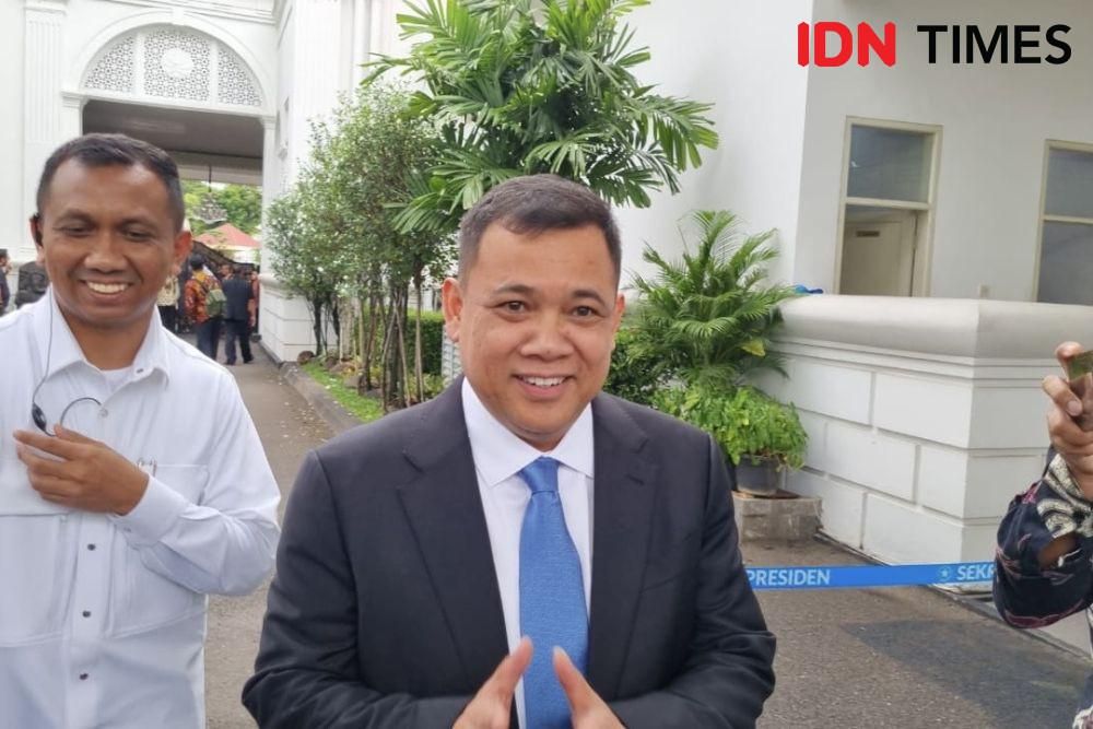 Profil Haji Isam Penerima Bintang Mahaputera Utama dari Prabowo