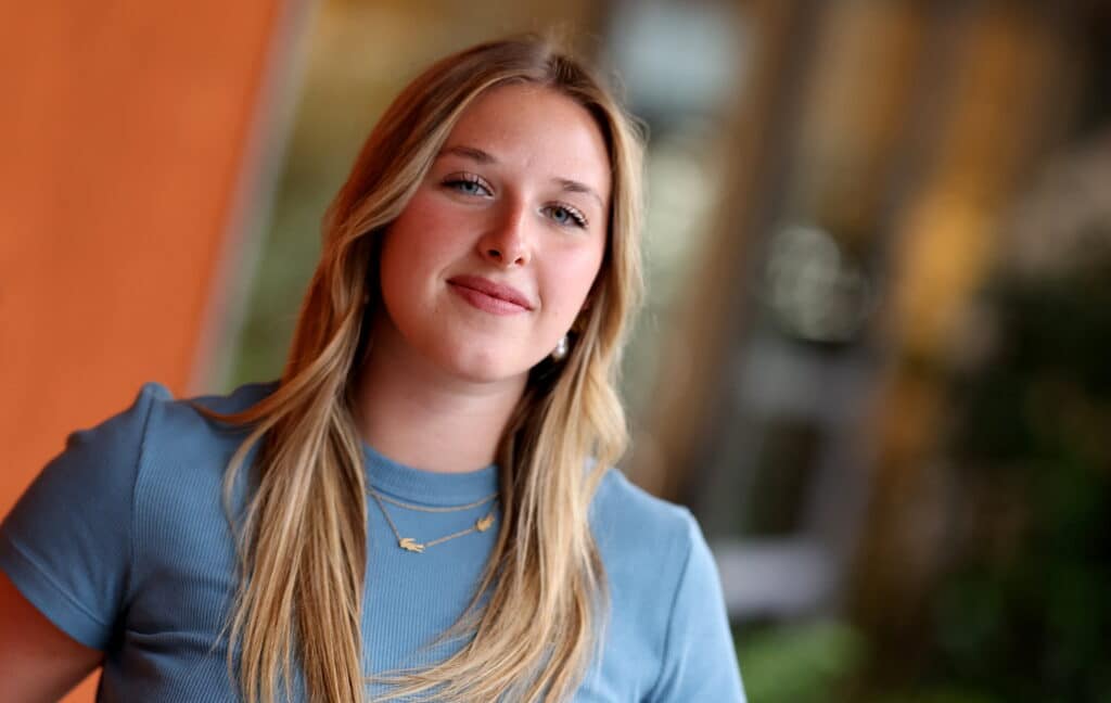 Exclu Public : Helena Bailly rejoint "The Voice"