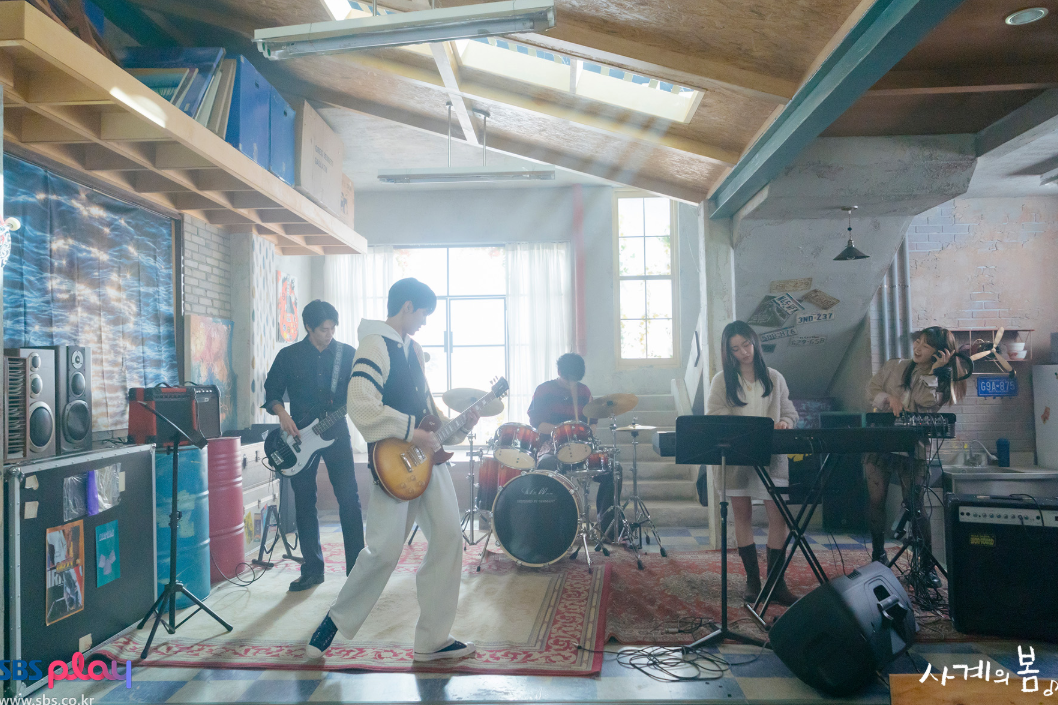 4 Things Regrettable About the Ending of the Drama "Spring of Youth"
