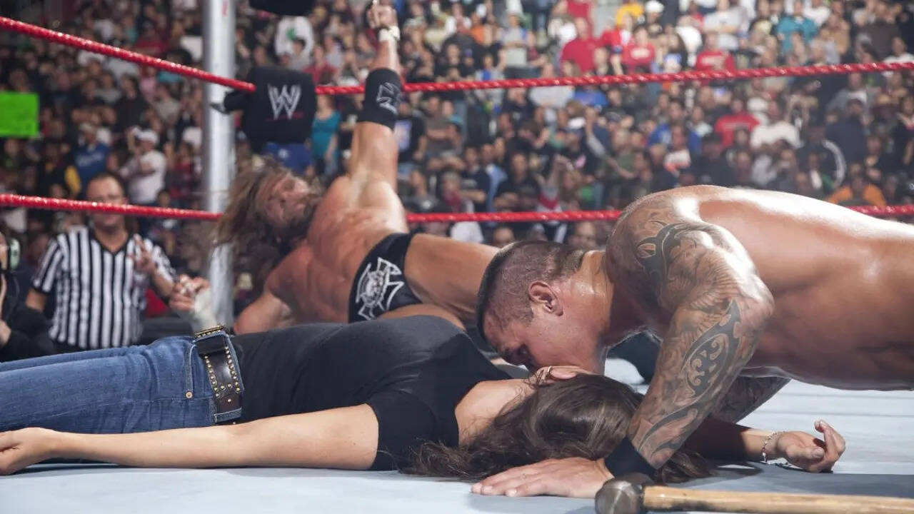 WWE’s Most Awkward Kiss? Randy Orton Wanted WWE To Erase Controversial