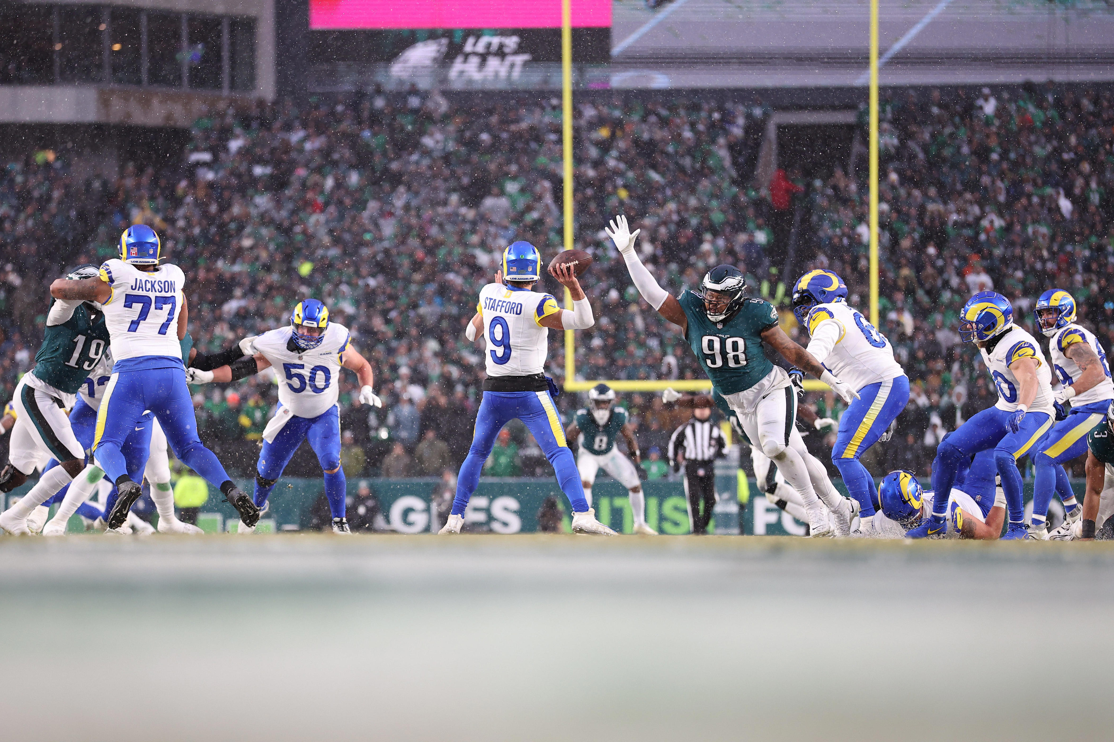 Hall of Fame RB says the Rams are perfectly constructed to dethrone the ...