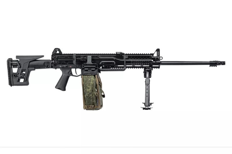 RPL-20 light machine gun breaks cover as Russian paratroopers launch fresh attack on Ukrainian defenses