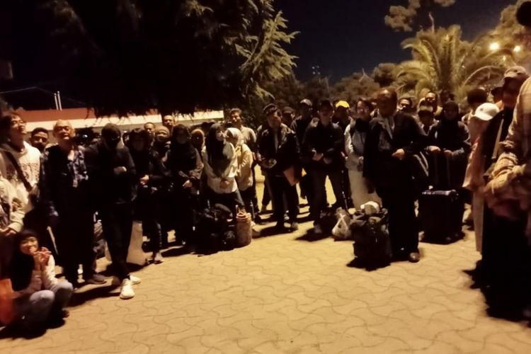 29 WNI yang Dievakuasi dari Iran Diterbangkan dari Azerbaijan Hari Ini, KBRI di Semenanjung Arab Siapkan Rencana Darurat