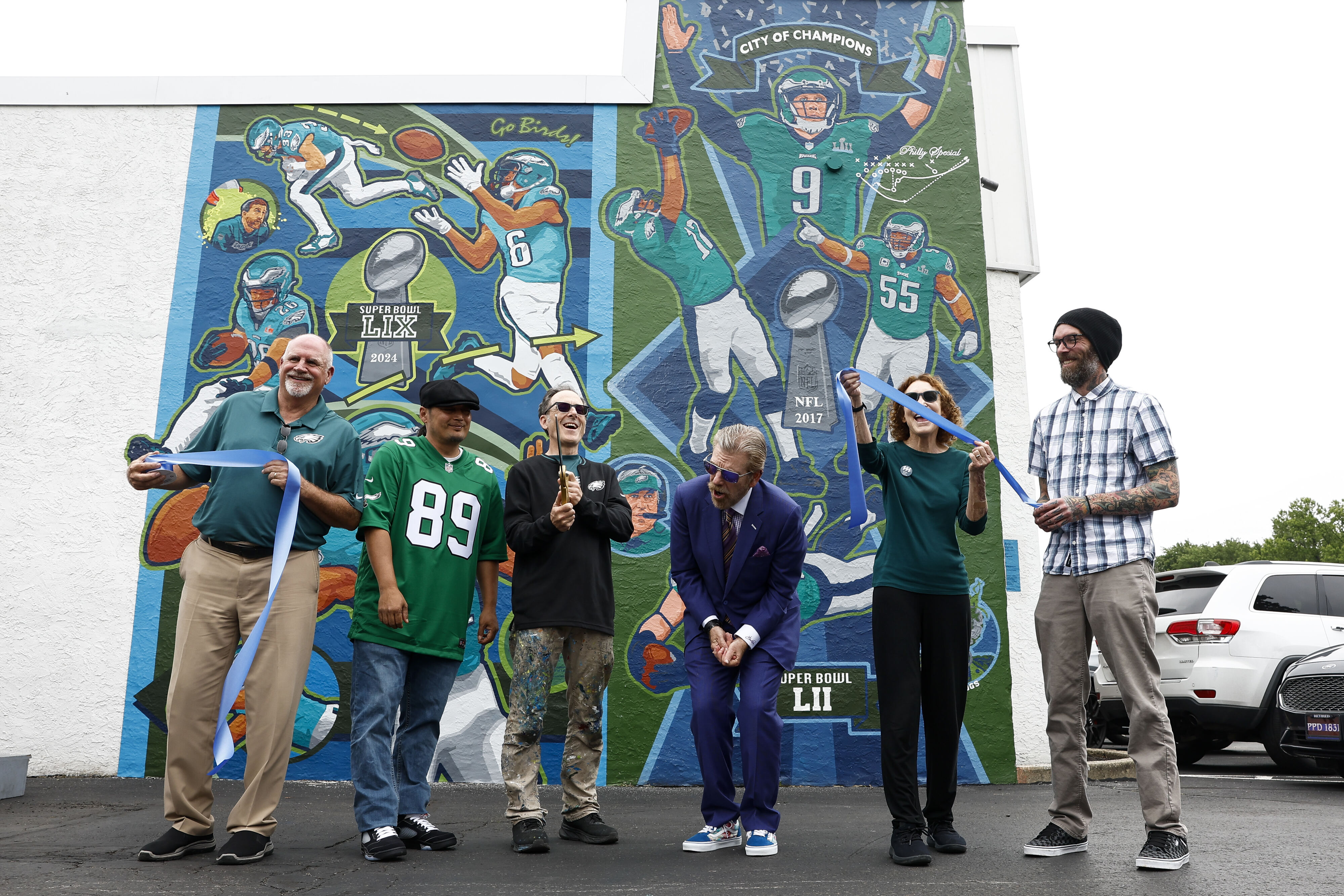 AA1HaDsa David McShane: From 700 Level Kid to Philadelphia Sports Muralist