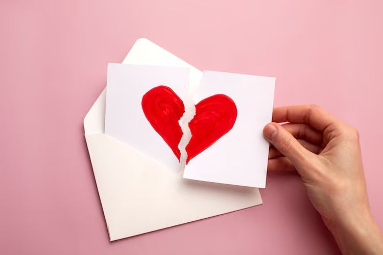 Ketika cinta jadi modus: Love scam dan risiko keuangan yang mengintai