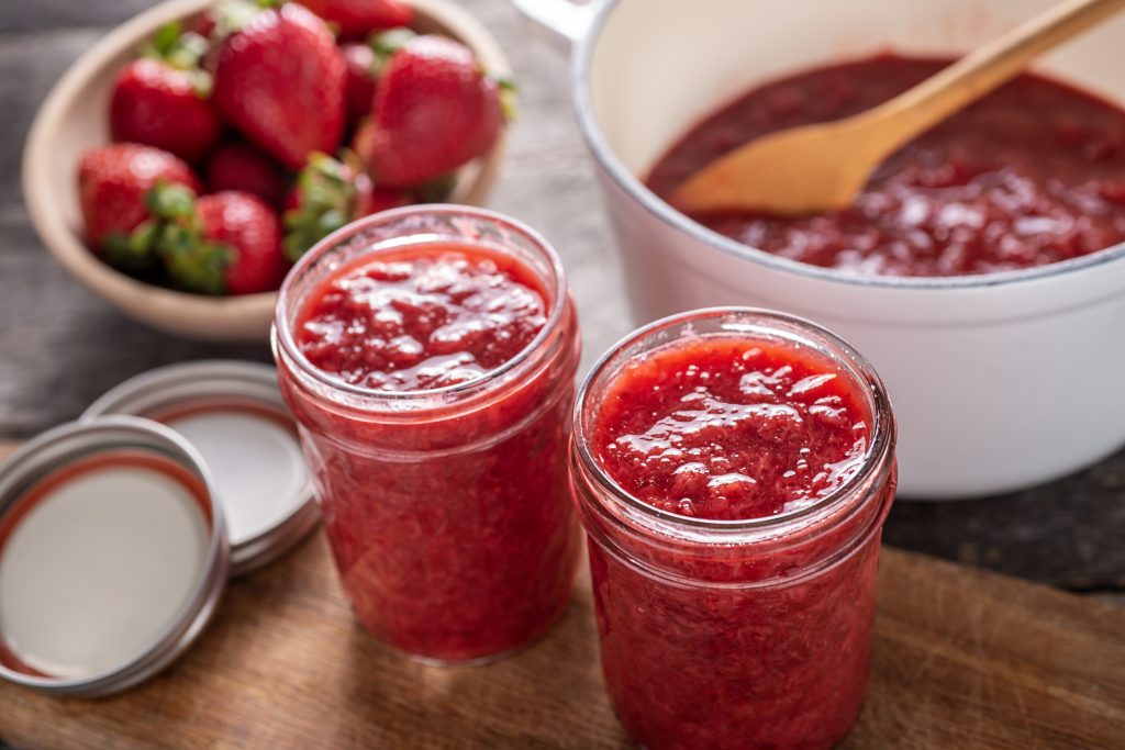 Erdbeermarmelade – Selbstgemacht, sonnig-süß und ein echter ...