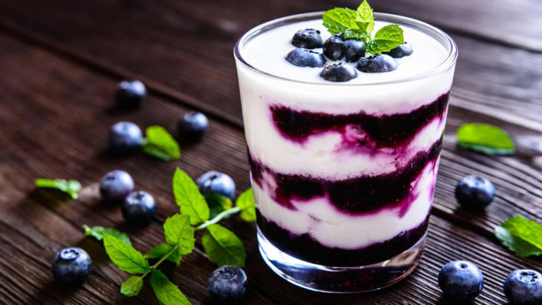 Yogur con arándanos