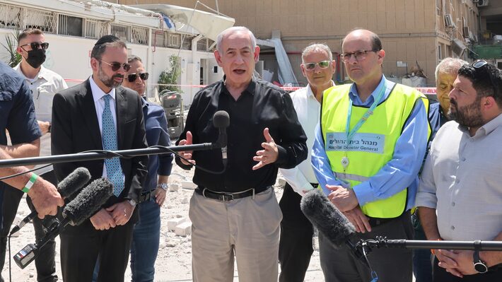 O primeiro-ministro de Israel, Benjamin Netanyahu, agradeceu o presidente dos Estados Unidos, Donald Trump, pelos ataques ao Irã Foto: Marc Israel Sellem/AP